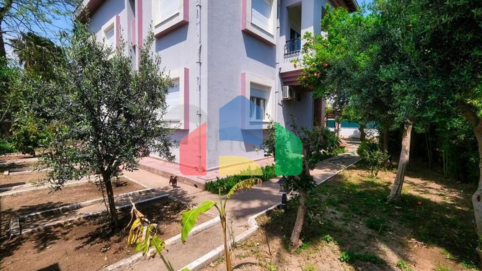 Вілла планування 4 + 2 в районі Кемер-Анталія