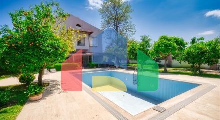 Вілла планування 4 + 2 в районі Кемер-Анталія