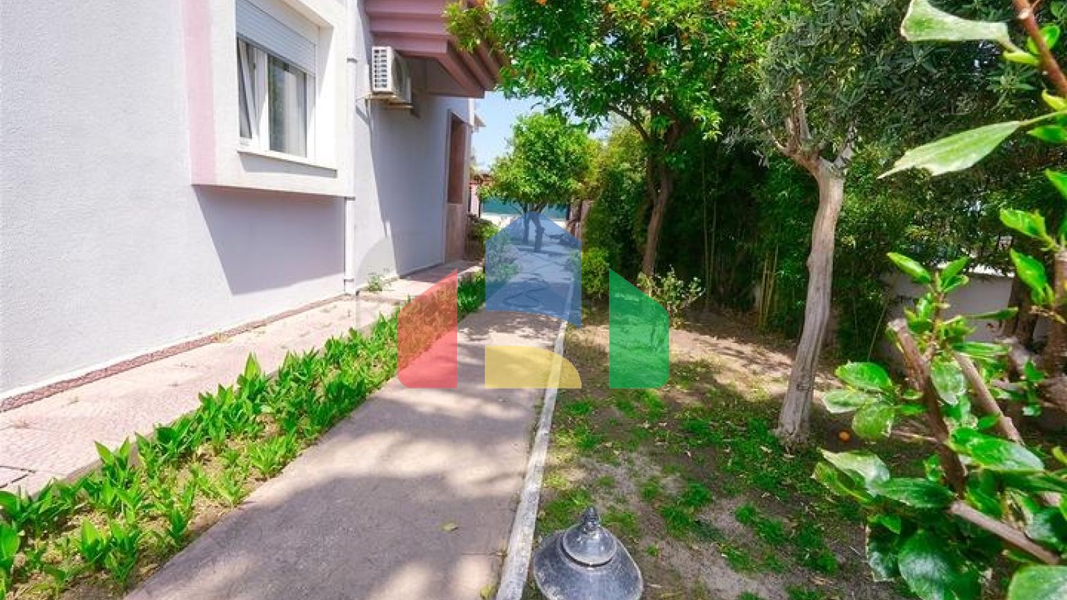 Вілла планування 4 + 2 в районі Кемер-Анталія