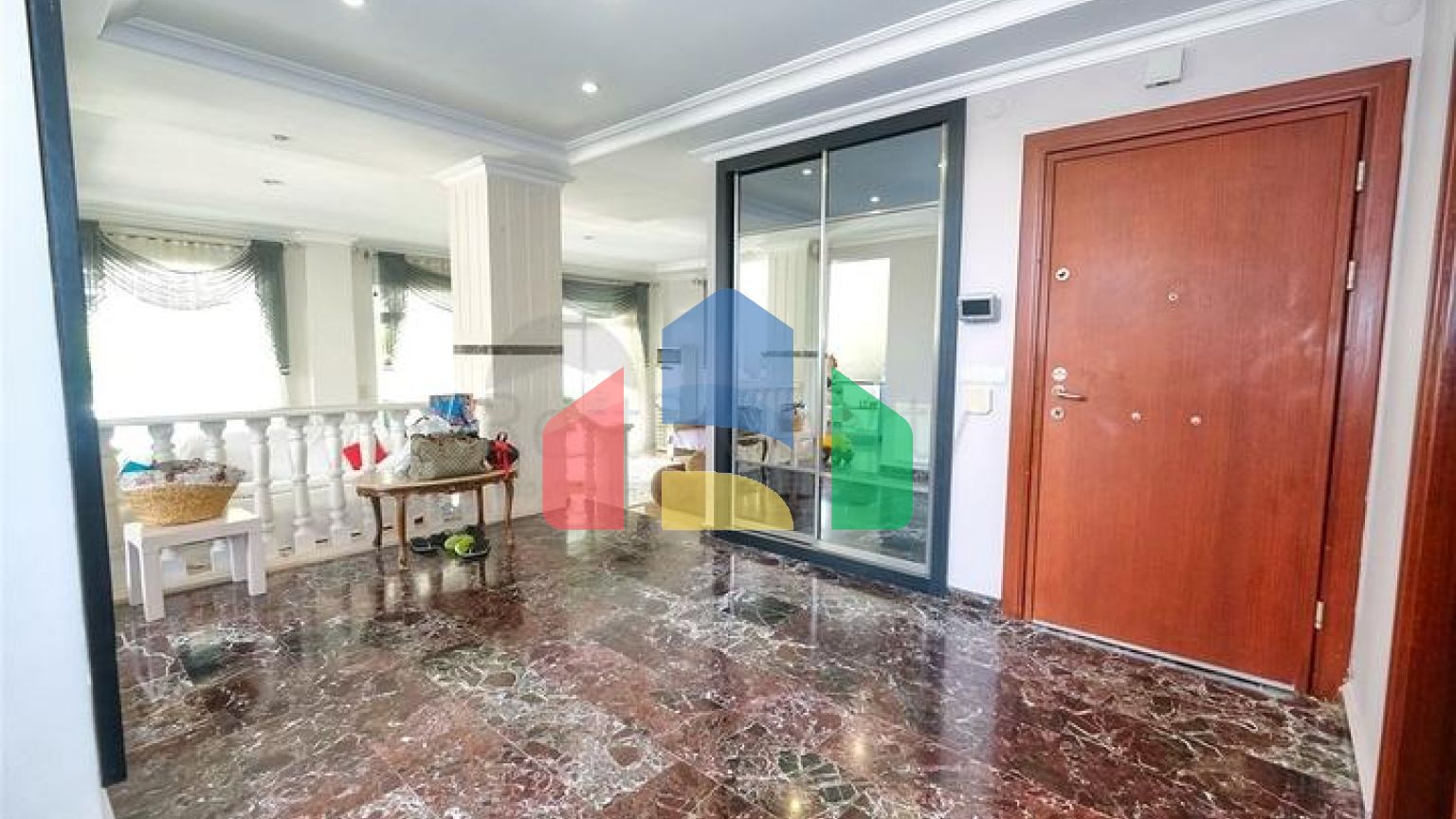 Вілла планування 4 + 2 в районі Кемер-Анталія