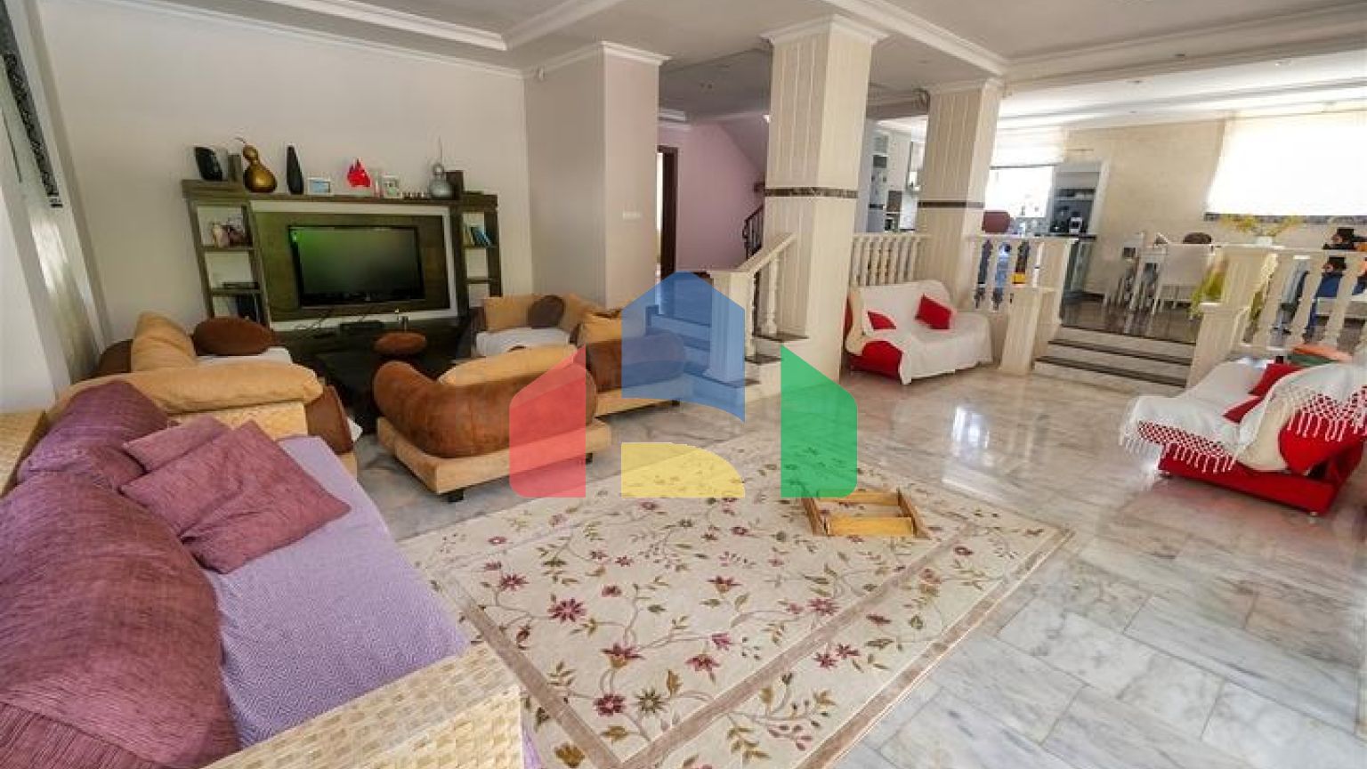 Вілла планування 4 + 2 в районі Кемер-Анталія