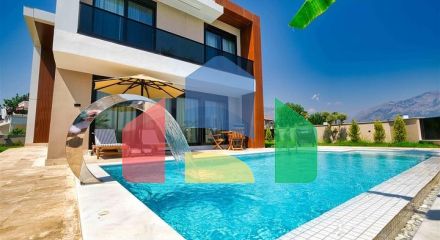 Вілли в мікрорайоні Чамюва, Кемер-Анталія .