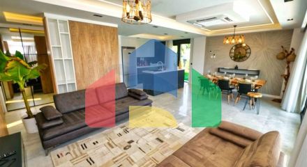 Вілли в мікрорайоні Чамюва, Кемер-Анталія .