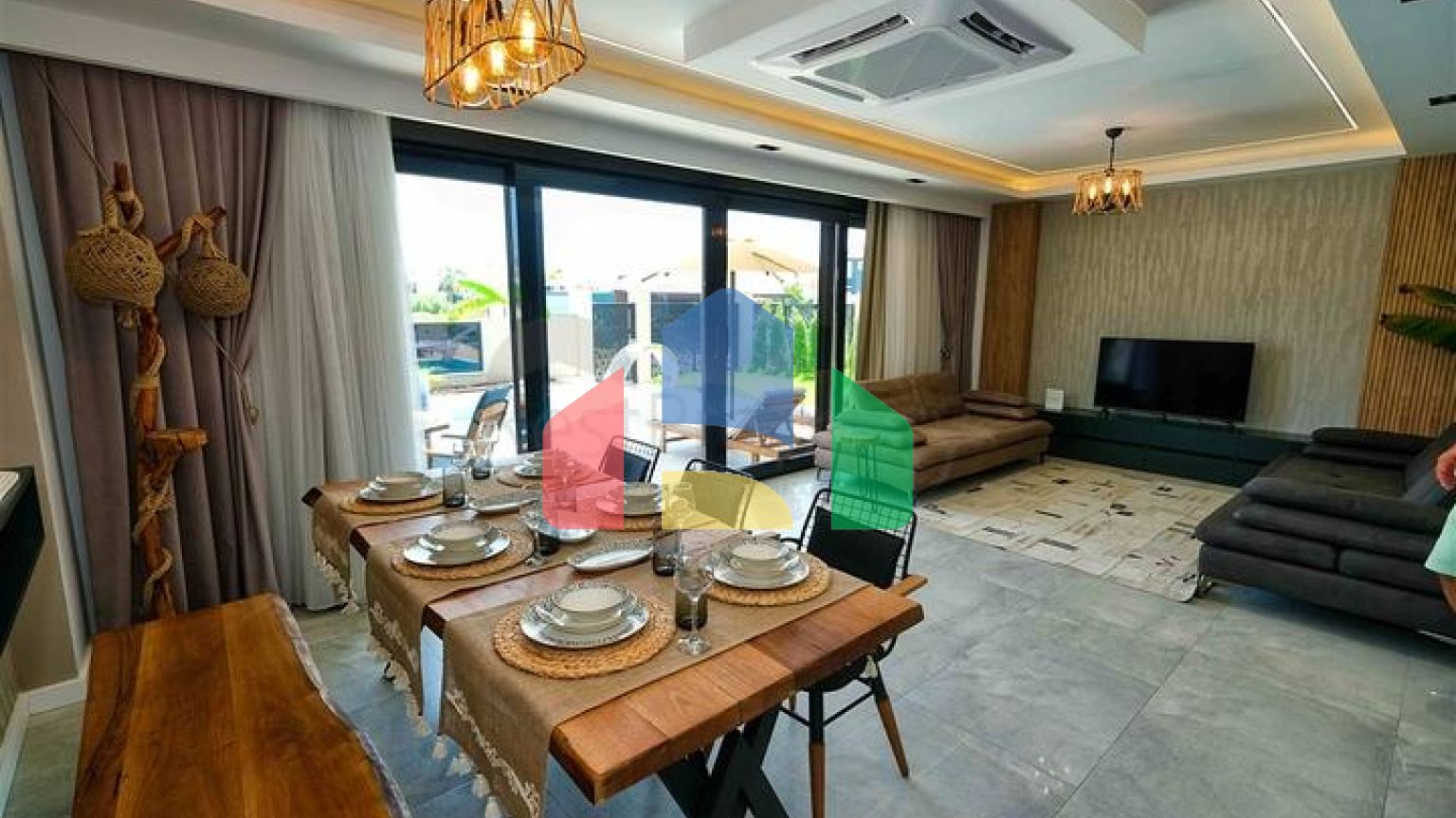 Вілли в мікрорайоні Чамюва, Кемер-Анталія .