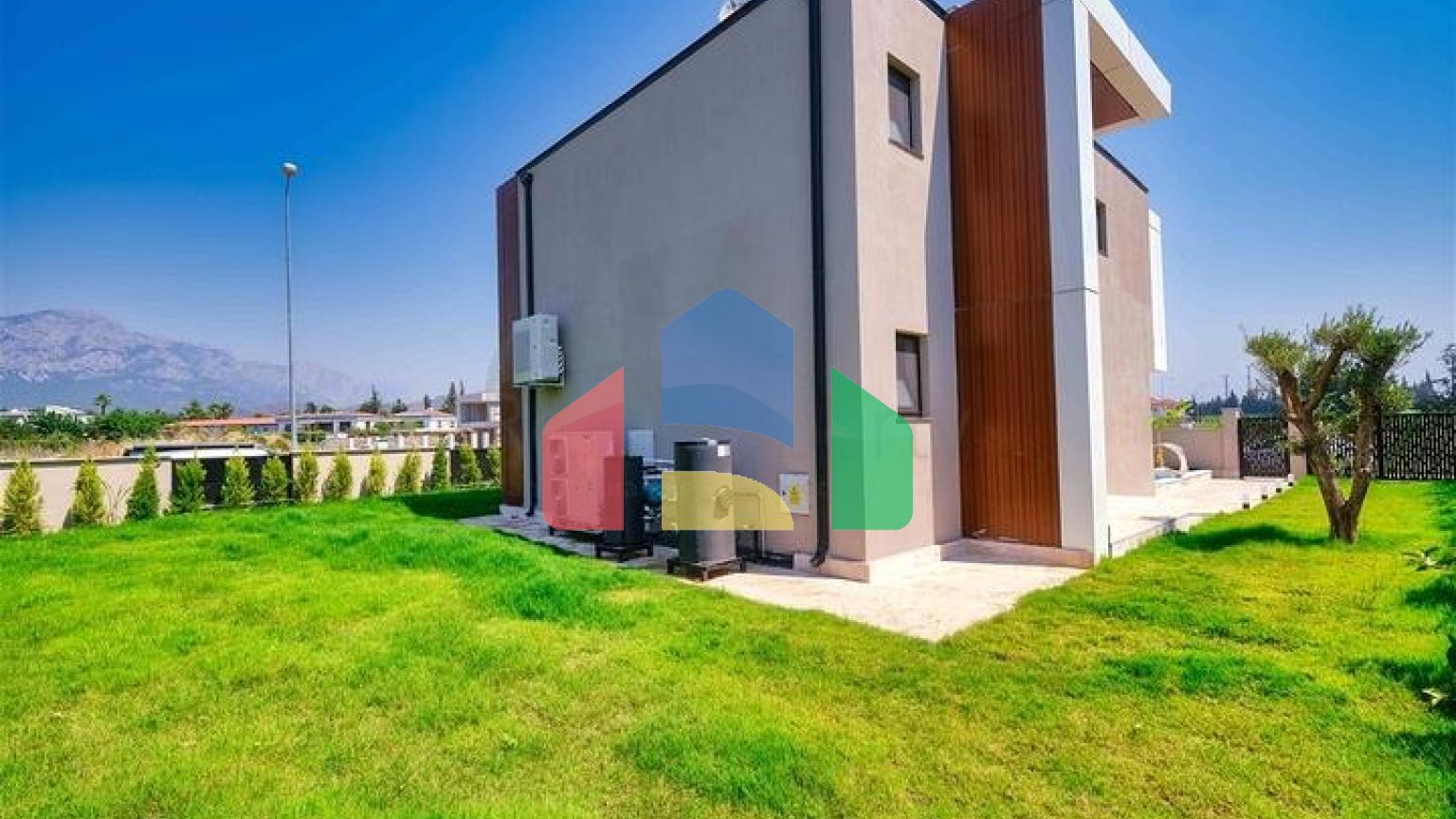 Вілли в мікрорайоні Чамюва, Кемер-Анталія .