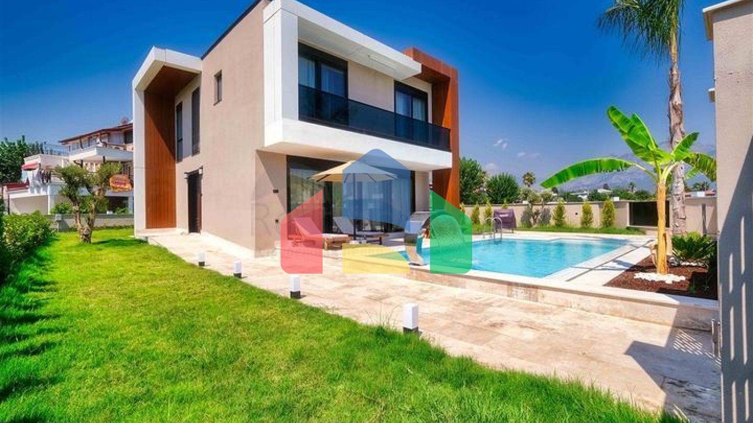 Вілли в мікрорайоні Чамюва, Кемер-Анталія .