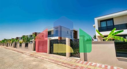 Вілли в мікрорайоні Чамюва, Кемер-Анталія .