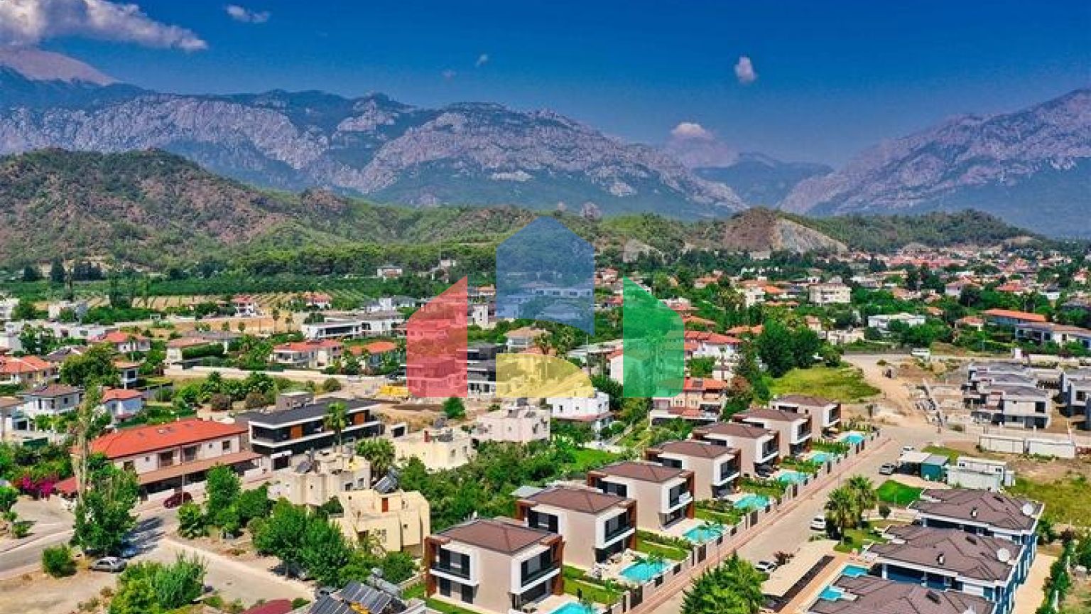 Вілли в мікрорайоні Чамюва, Кемер-Анталія .