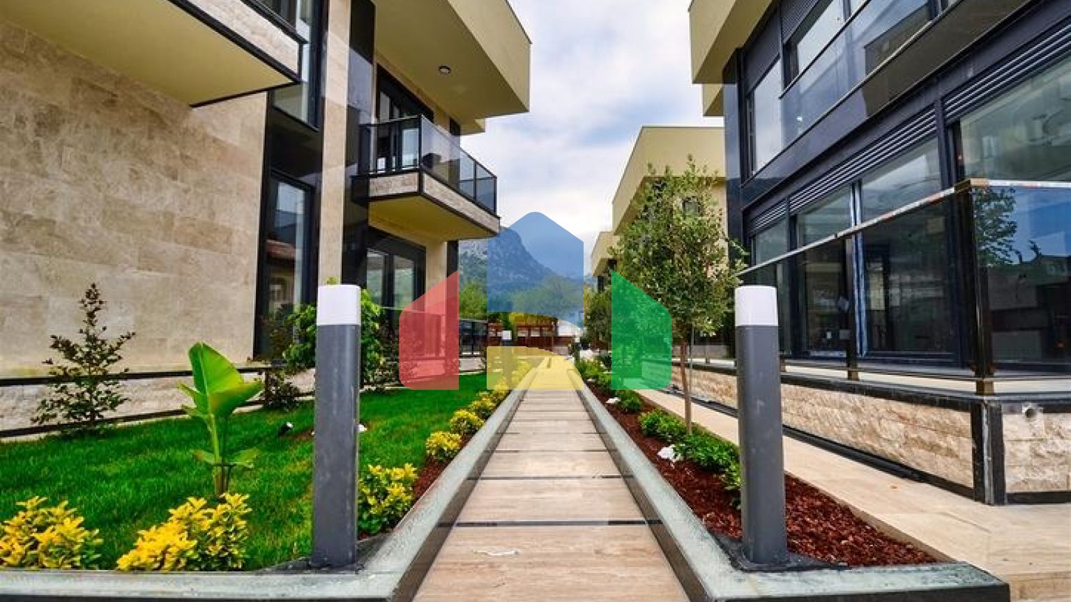 Вілли планування 4 + 1 в районі Кемер - Анталія