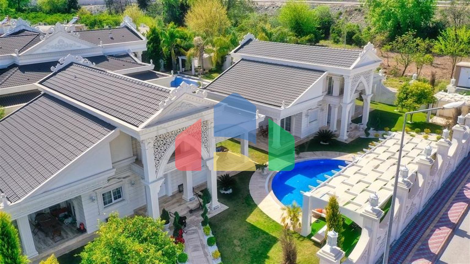 Виллы класса люкс в районе Кемер - Анталия