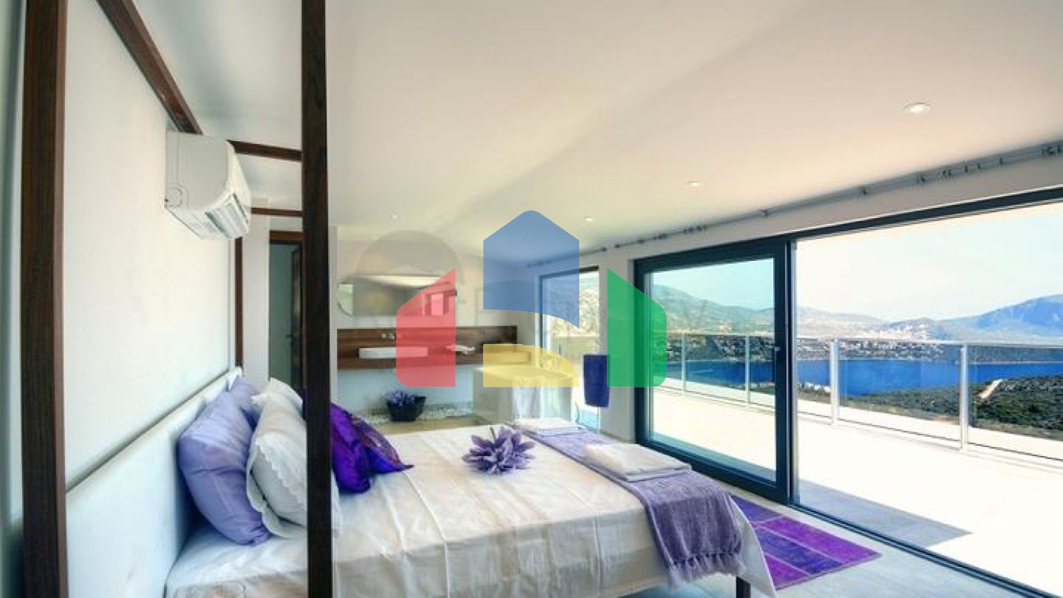 Великолепная вилла с видом на море в Калкане