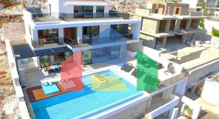 Великолепная вилла с видом на море в Калкане Великолепная вилла с видом на море в Калкане