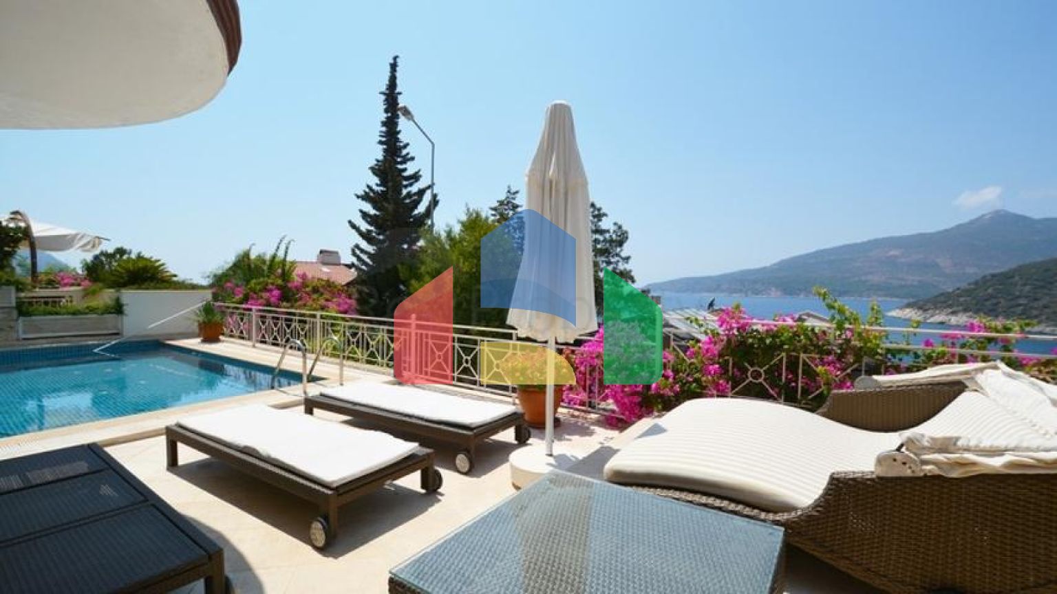 Прекрасная вилла с видом на море в районе Каламар, Калкан