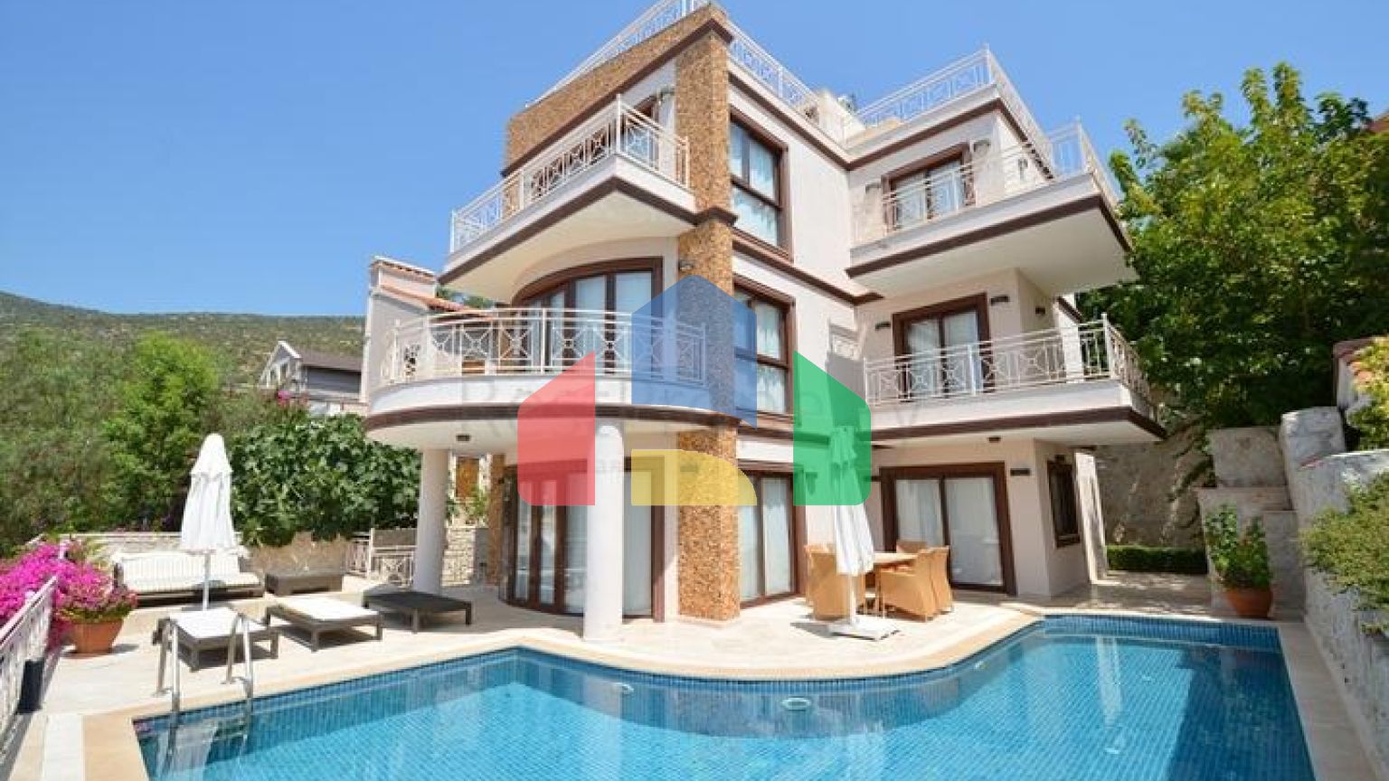 Прекрасная вилла с видом на море в районе Каламар, Калкан