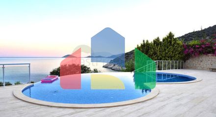 Эксклюзивные виллы 5+1 с видом на море в Калкане