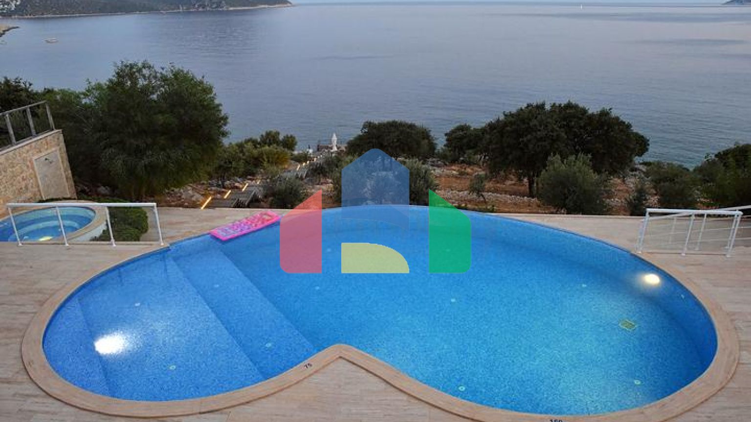 Эксклюзивные виллы 5+1 с видом на море в Калкане