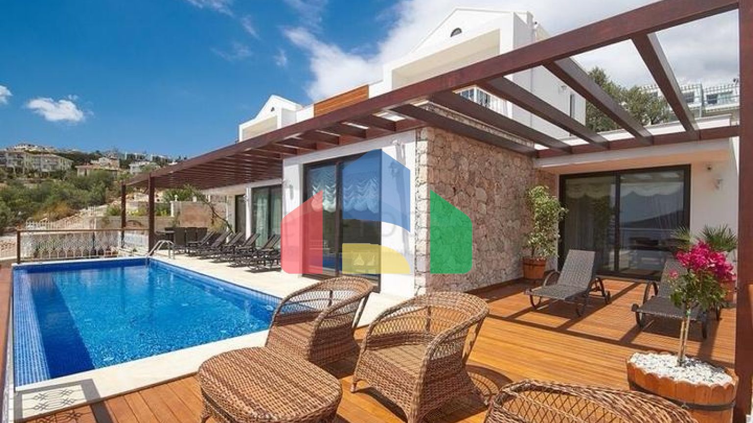 Вилла 4+1 с видом на море в Калкане