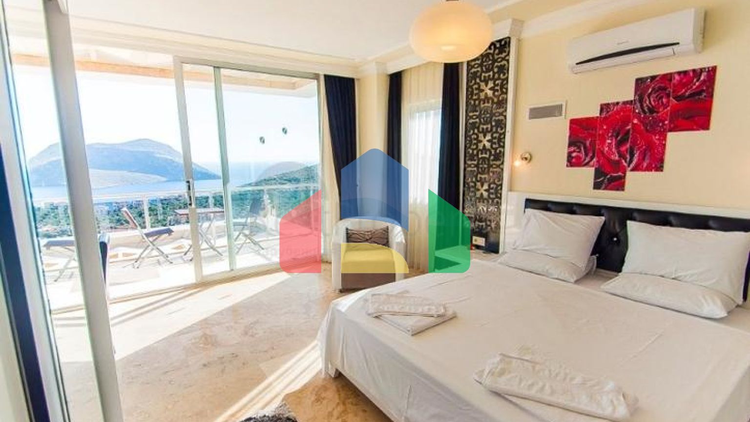 Удивительная вилла с видом на море в Калкане, Анталья