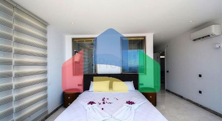 Приватна вілла 5 + 1 у Калкані з видом на море та острови