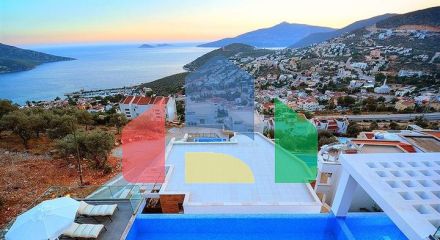 Приватна вілла 5 + 1 у Калкані з видом на море та острови