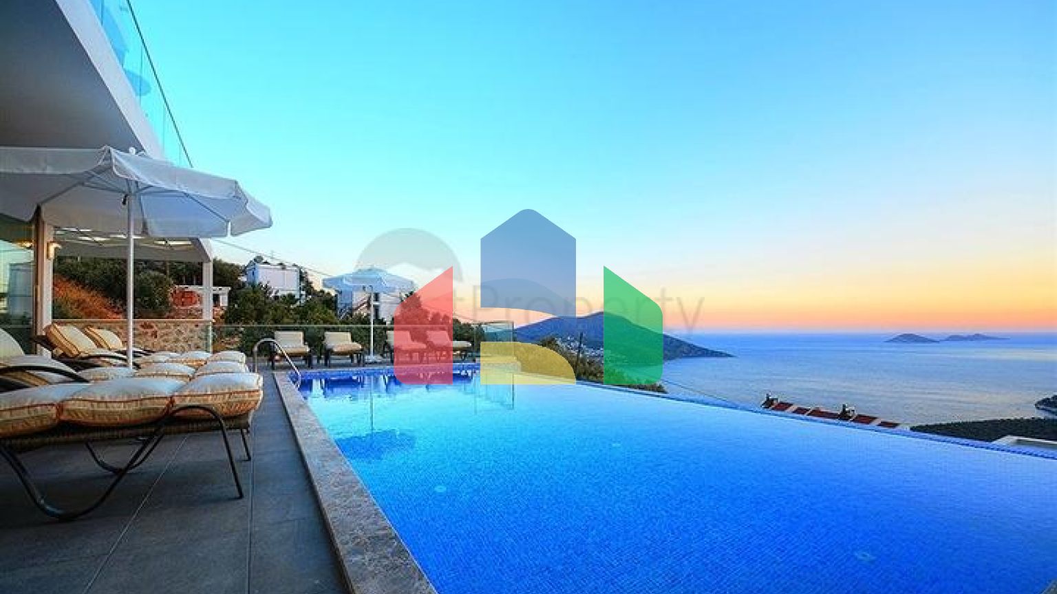 Приватна вілла 5 + 1 у Калкані з видом на море та острови