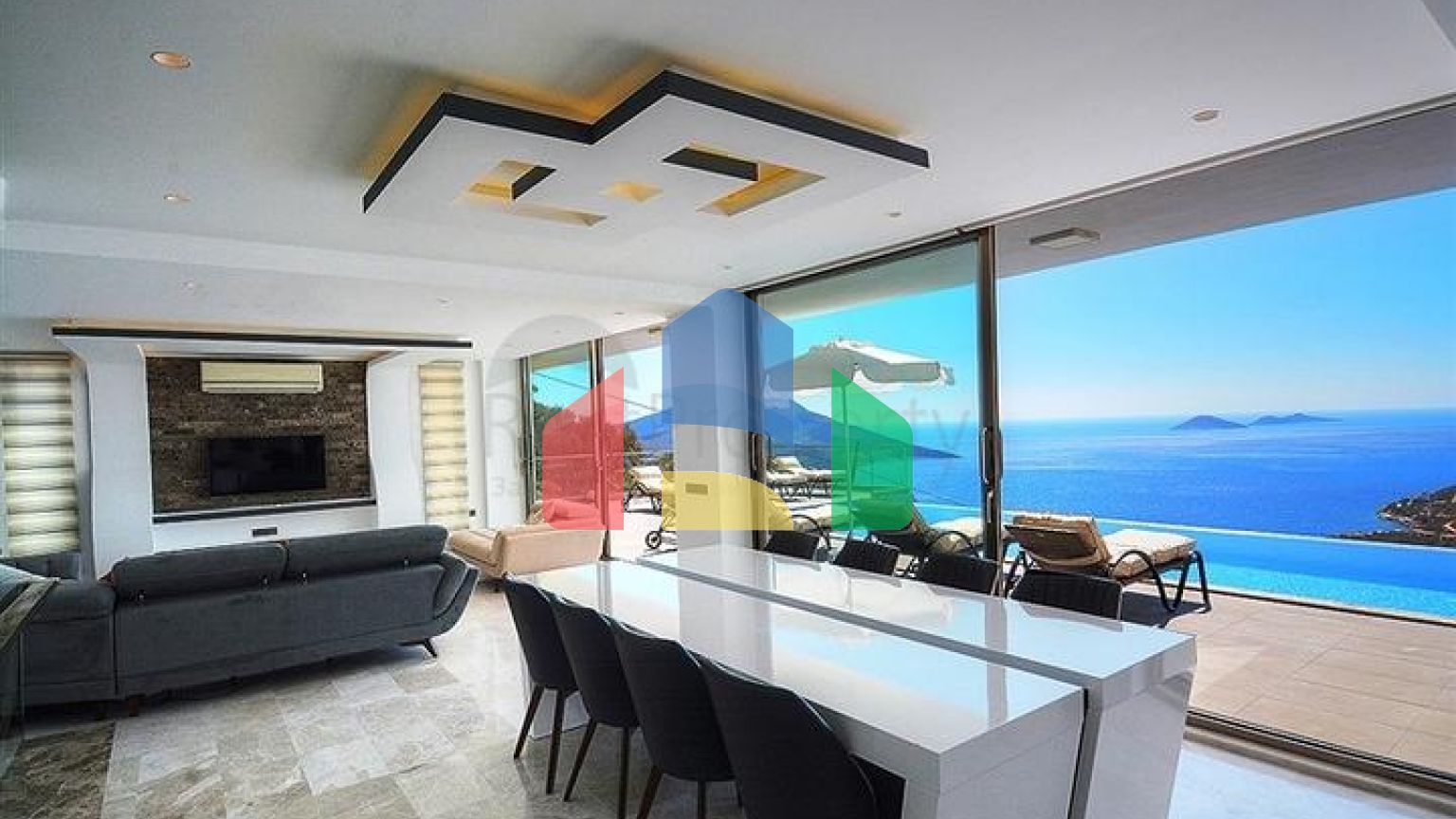 Приватна вілла 5 + 1 у Калкані з видом на море та острови