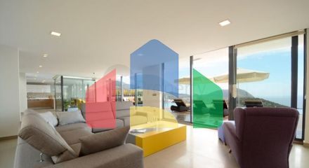 Очаровательная вилла с видом на море в Калкане