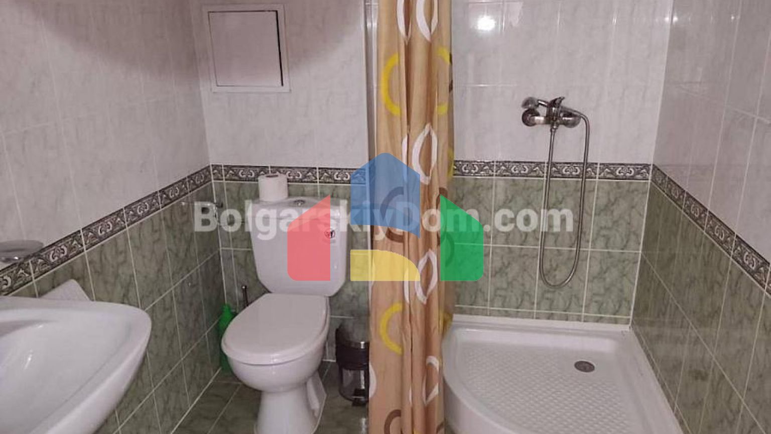 Трикімнатна квартира в Сан Вілладж