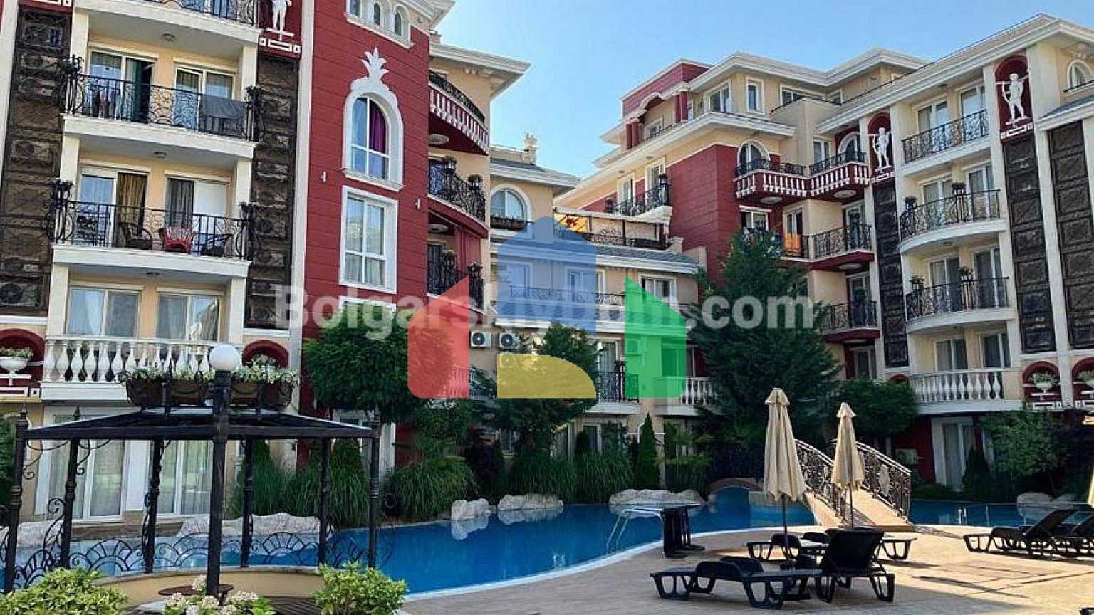 Трехкомнатная квартира в Мессембрия Резорт