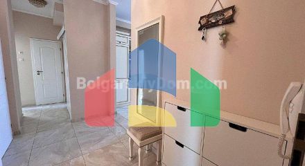 Чотирикімнатна квартира в Izida Palace