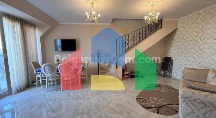 Чотирикімнатна квартира в Izida Palace