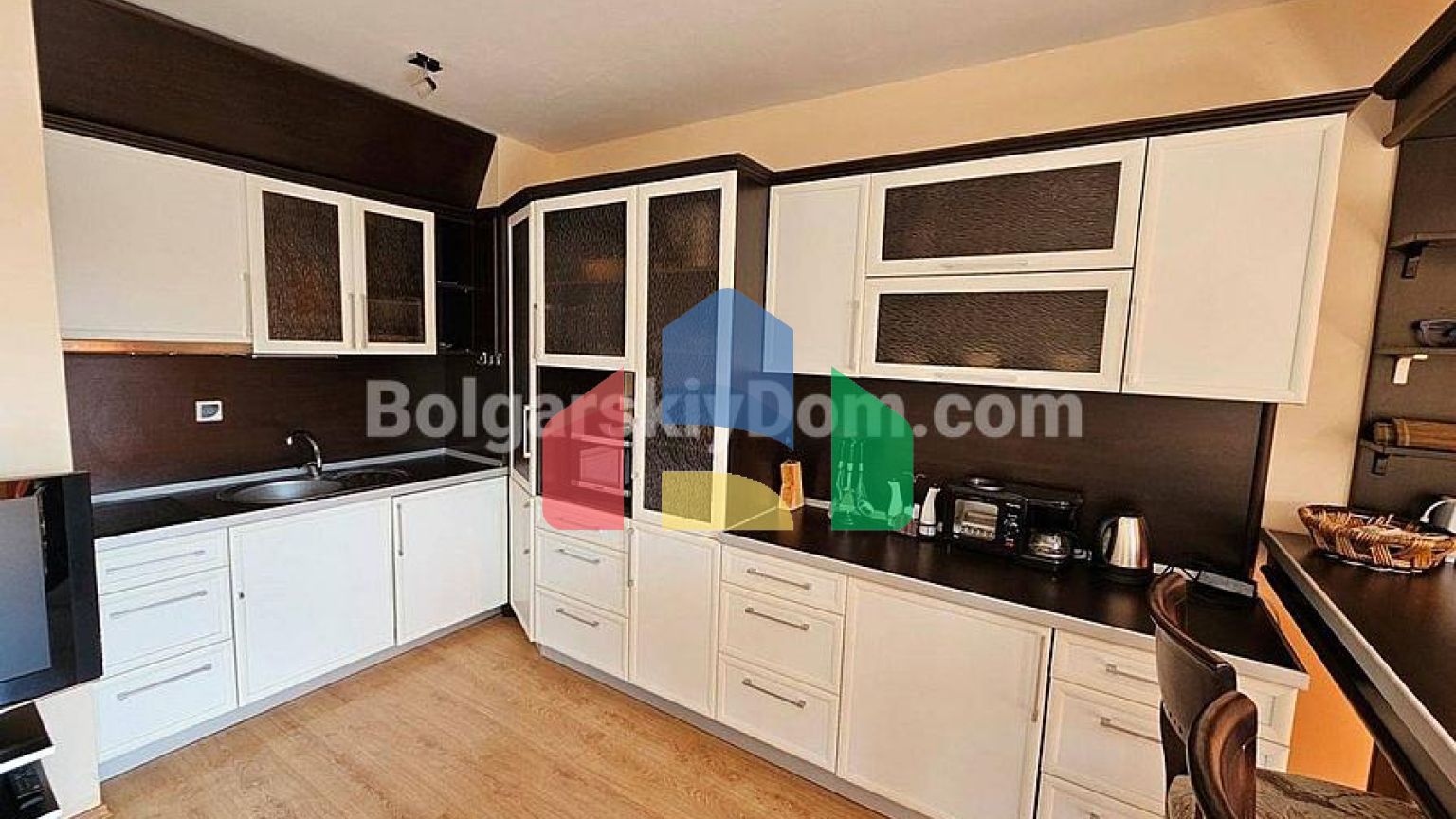 Трикімнатна квартира в Антарес