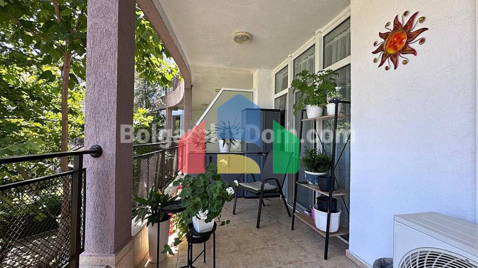 Трехкомнатная квартира в Сан Вилладж