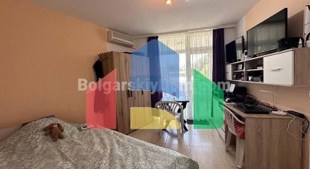 Трехкомнатная квартира в Сан Вилладж