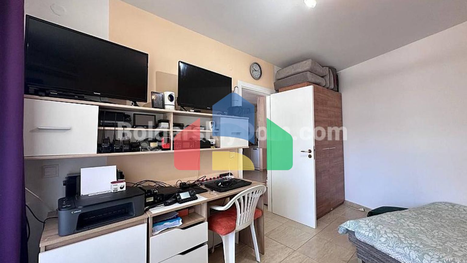 Трехкомнатная квартира в Сан Вилладж