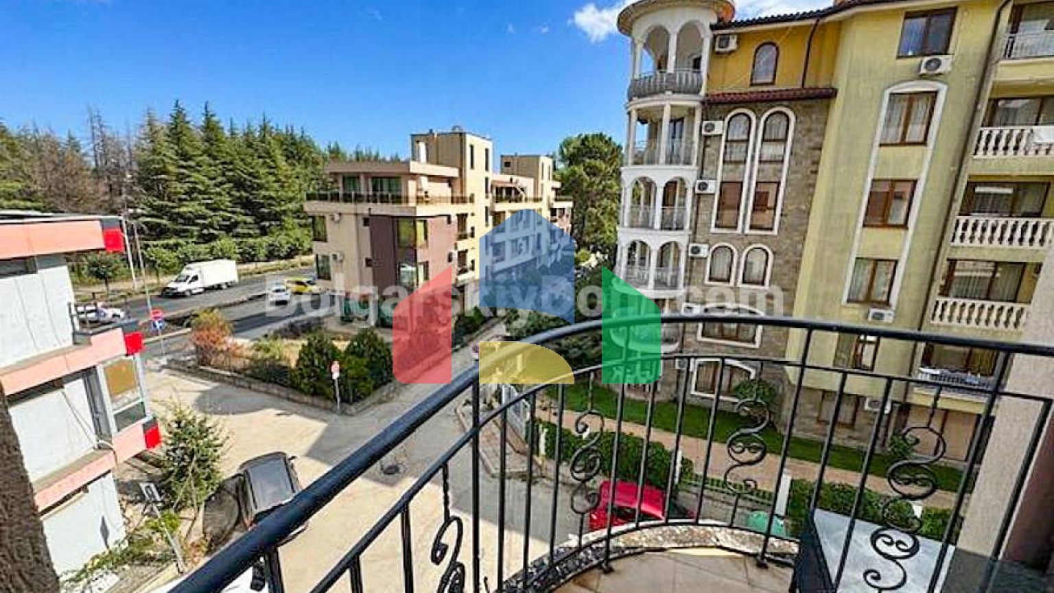 Трикімнатна квартира в Авалон