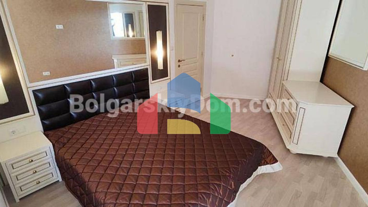 Двокімнатна квартира в Голден Реінбоу