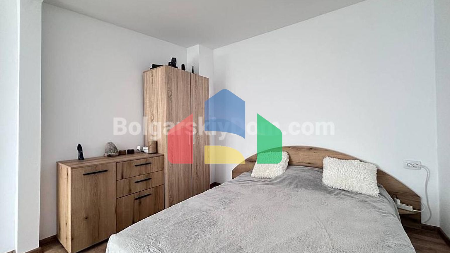 Трикімнатна квартира в Робінзон