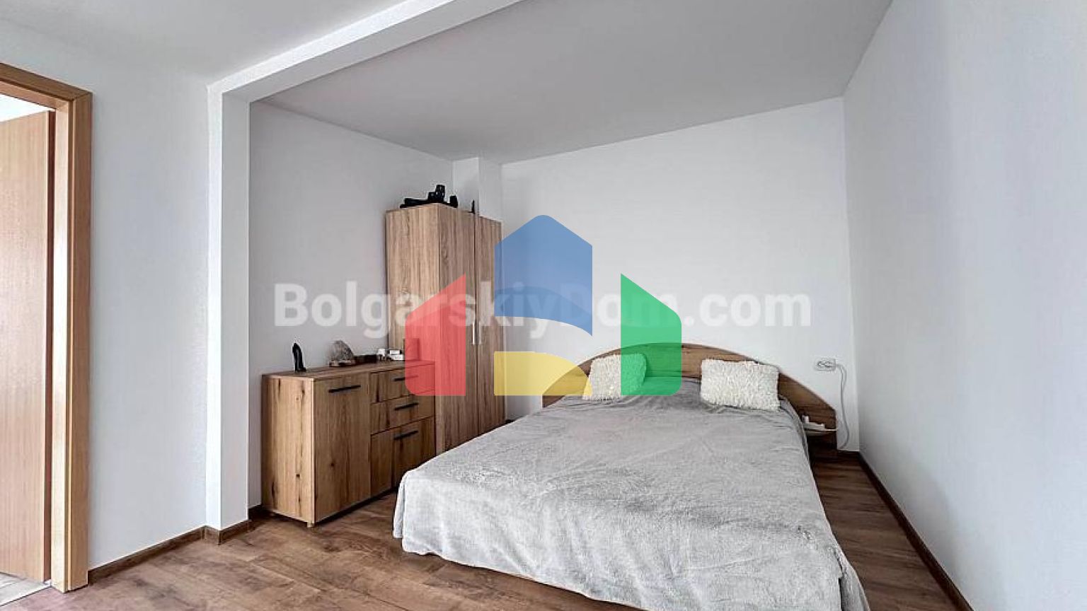 Трикімнатна квартира в Робінзон