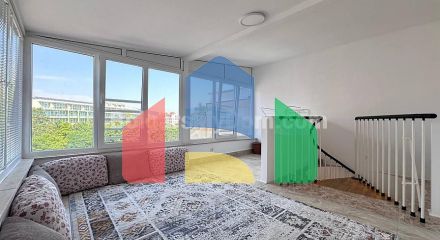 Трикімнатна квартира в Робінзон