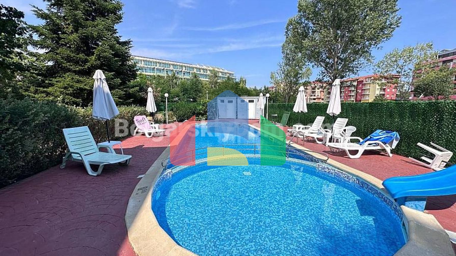 Трикімнатна квартира в Робінзон