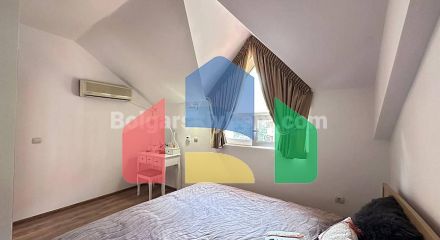 Трикімнатна квартира в Робінзон