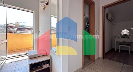 Трикімнатна квартира в Робінзон