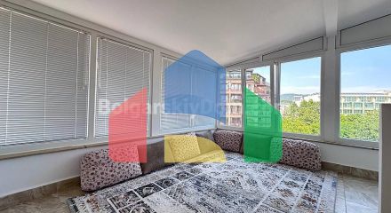 Трикімнатна квартира в Робінзон