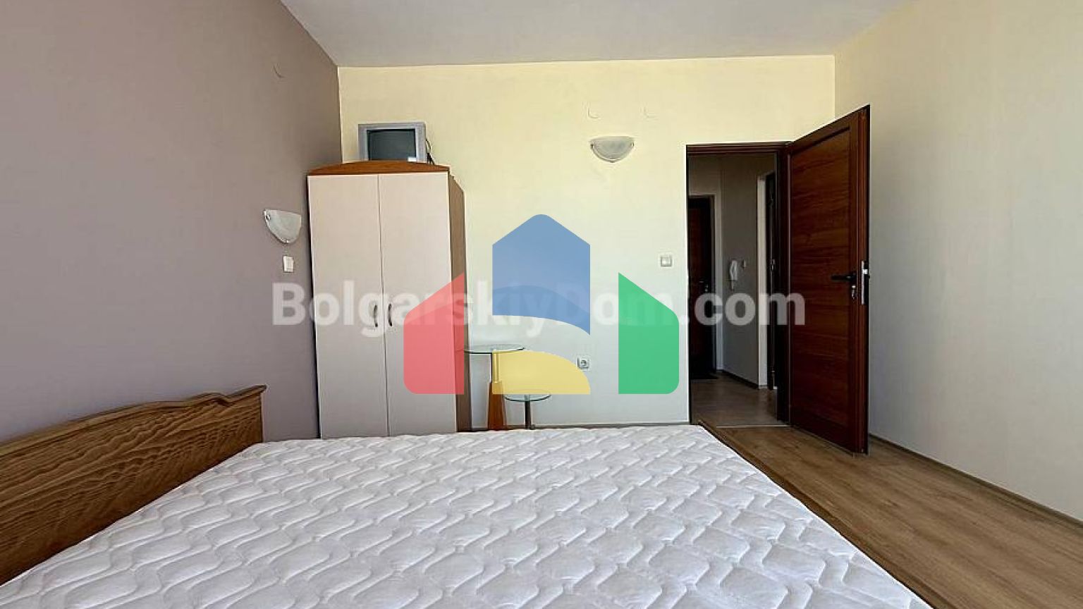 Двокімнатна квартира в Амадеус 5