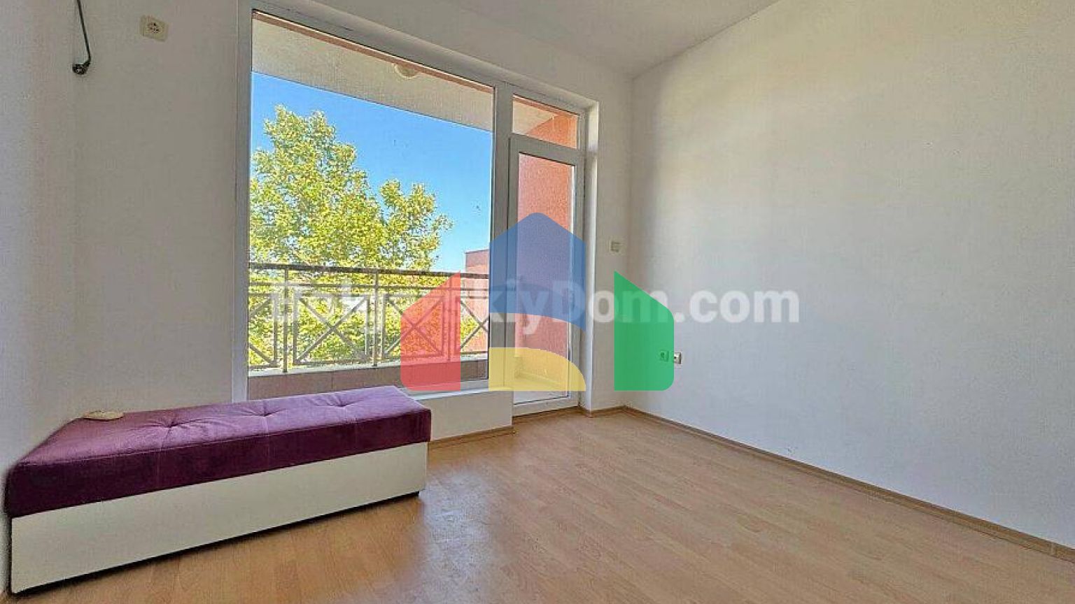 Квартира-студія в Санні Дей 6