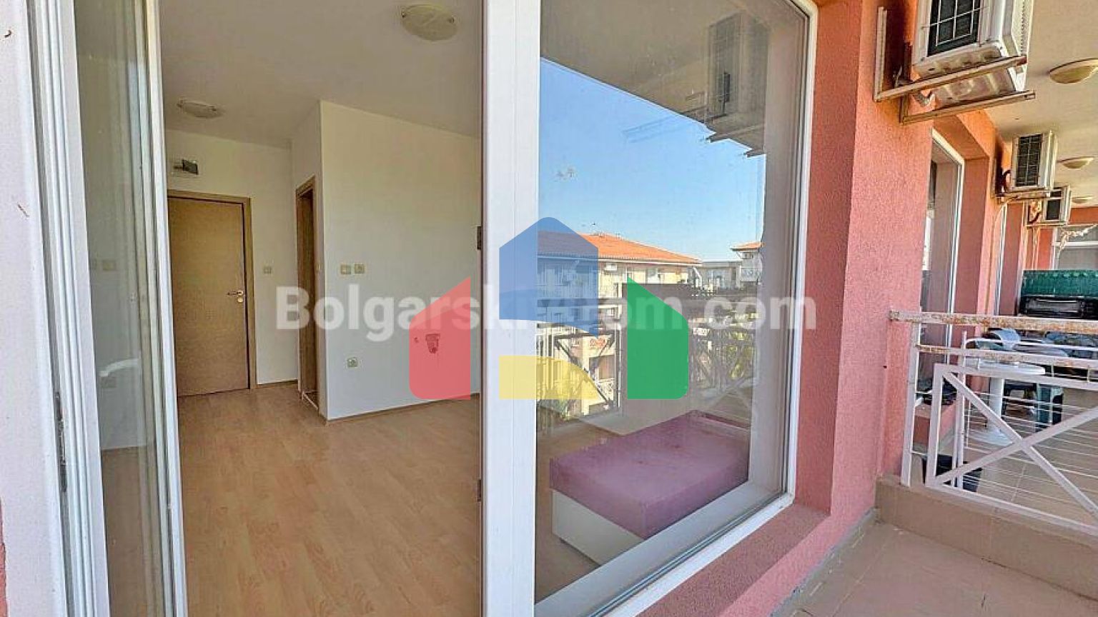 Квартира-студія в Санні Дей 6