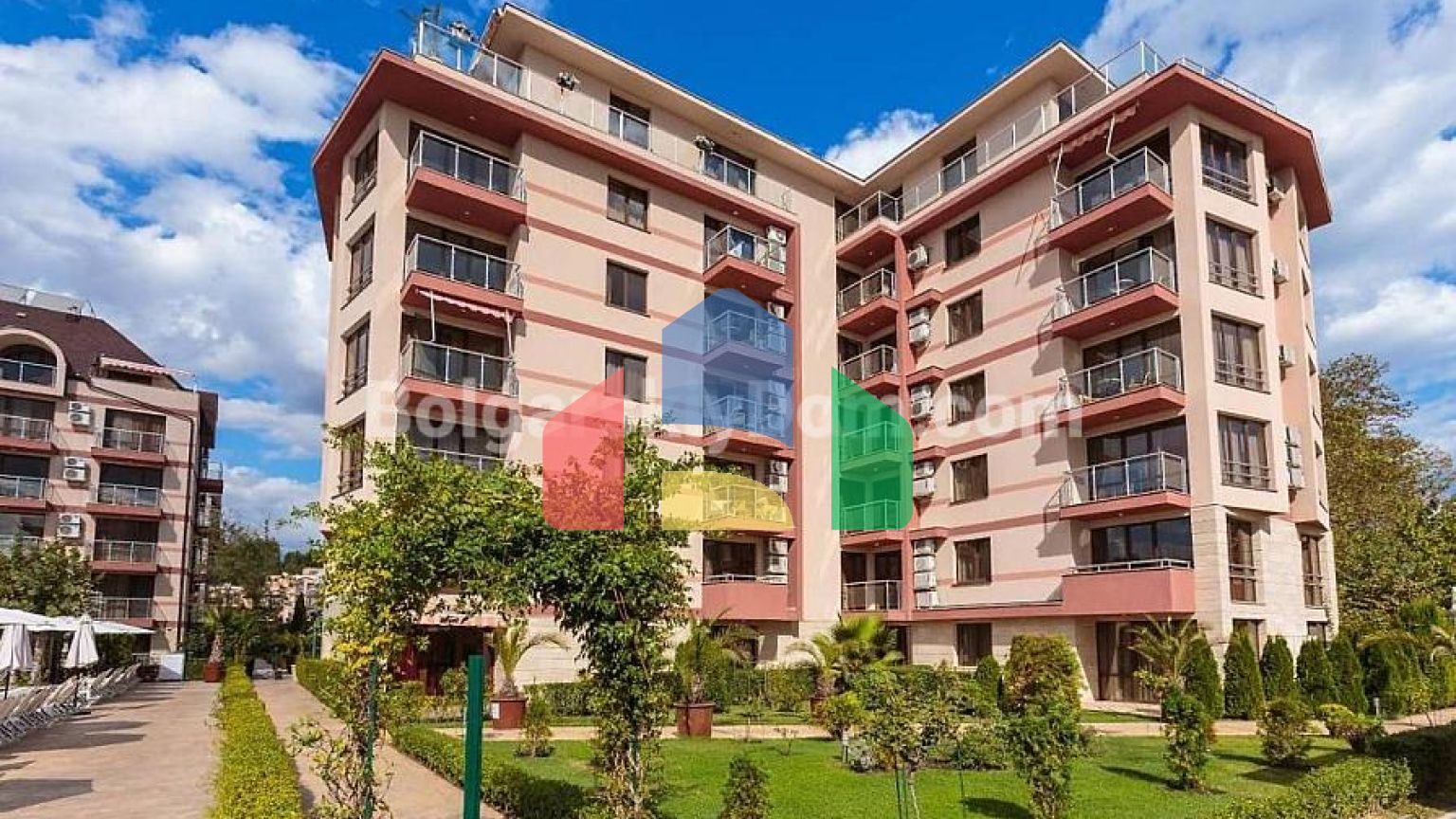 Квартира-студия в Тарсис