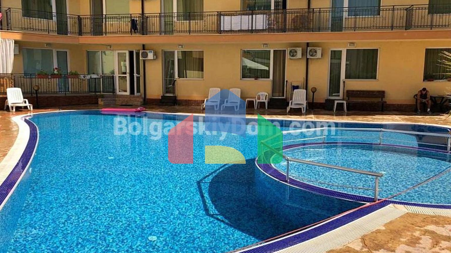 Двокімнатна квартира в Амадеус 19