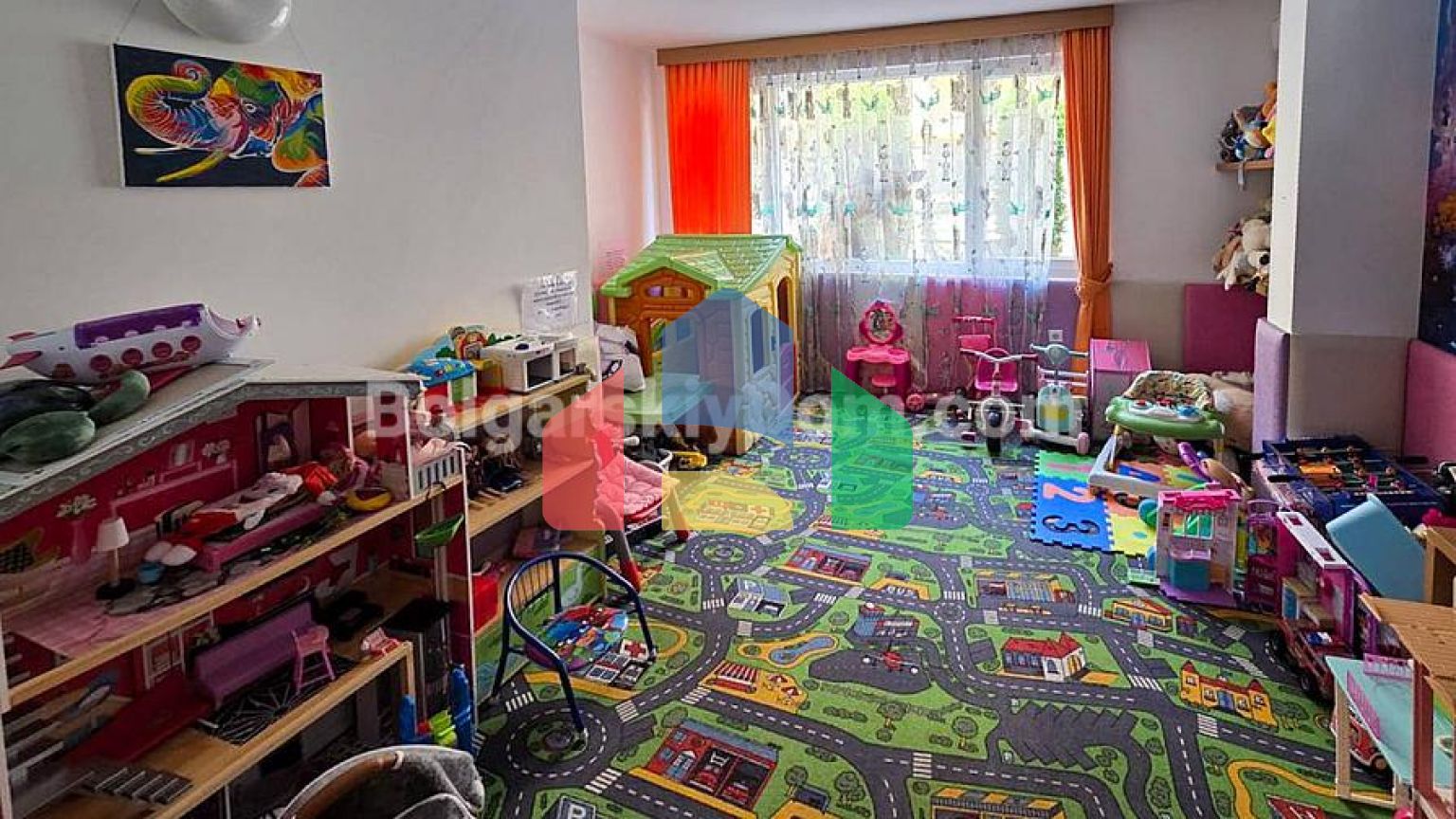 Трикімнатна квартира в Світ Хоум 2